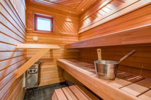 Kuchyň nebo kuchyňský kout v ubytování Lomaperkkiö Apartments