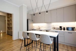 Kuchyňa alebo kuchynka v ubytovaní The Flirty Athens apartment