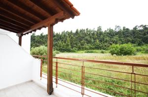 Balkón nebo terasa v ubytování Kryopigi Home 1