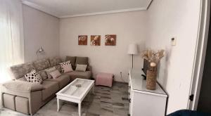 A seating area at Apartamento Realengo Sevilla
