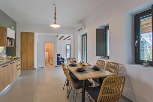 Kuchyň nebo kuchyňský kout v ubytování Vastblue of Paros
