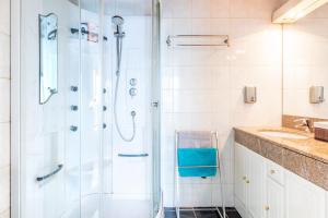 Kylpyhuone majoituspaikassa Homestay Gent-Merelbeke self check-in service