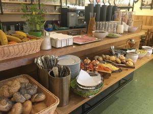 Toit hotelli aladel või selle läheduses