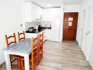 Kuchnia lub aneks kuchenny w obiekcie Apartamento Ronda 4 - Los Boliches