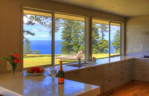 Gallery image of Shearwater Scenic Villas in Burnt Pine