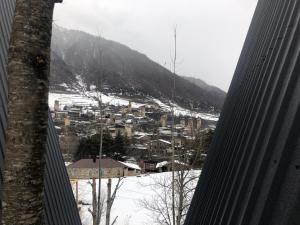 山景或從山林小屋拍的山景