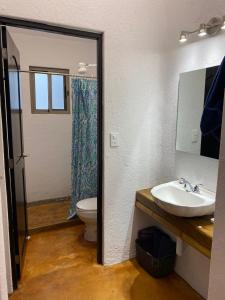 Koupelna v ubytování Casa en Nuevo Altata con Alberca Privada, Villa del mar