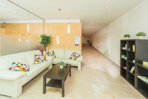 Bruggerhof - Camping, Restaurant, Hotel的休息区