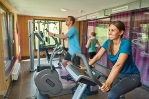 Fitness centrum a/nebo fitness zařízení v ubytování Explorer Hotel Neuschwanstein