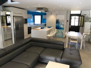 Dapur atau dapur kecil di Villa ZEN +21 gambar