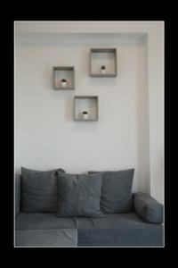 Posezení v ubytování Kryopigi Home 1
