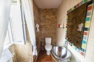 Koupelna v ubytování Casa Do Centeal + 27 fotografií