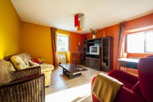 TV a/nebo společenská místnost v ubytování Casa Do Centeal