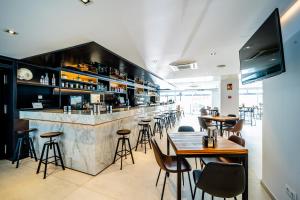 Loungen eller baren på Hotel-Restaurante Jardines La Tejera