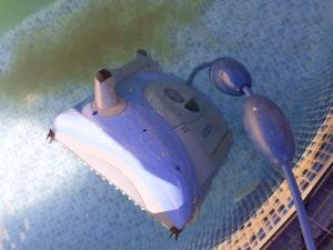 a drone sitting on a table in the water at Pousada Acolhedora in Ribeirão Preto