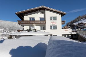 Widok na góry z tego aparthotelu