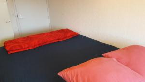 Nipu -Beside City Center, Bus and Train Station客房内的一张或多张床位