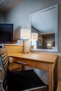 Kuchyň nebo kuchyňský kout v ubytování Monte Carlo Inn Vaughan Suites
