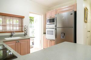 Φωτογραφία από το άλμπουμ του Choose To Be Happy at Surbiton Square - Two Bedroom Townhouse στο Κίνγκστον +29 φωτογραφίες