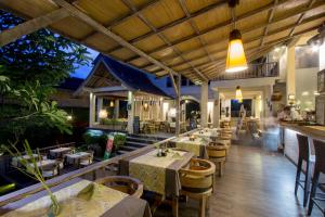 Restaurace v ubytování KajaNe Mua at Ubud Bali
