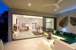 Posezení v ubytování Villa Casa Bella - Private-Pool, Luxury Villa near Bangrak Beach