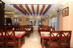 Restaurace v ubytování Hotel Tulip Pokhara Inn