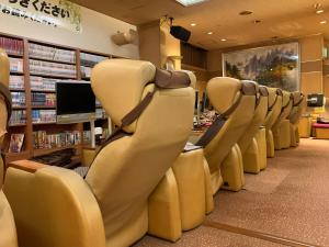 Imagen de la galería de Funabashi Grand Sauna and Capsule Hotel, en Funabashi