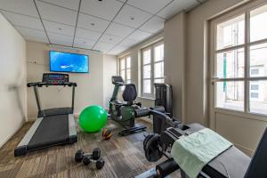 Fitness centrum a/nebo fitness zařízení v ubytování Le Saint-Nicolas