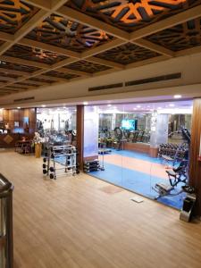 Fitness center at/o fitness facilities sa Al Maali Hotel Jazan