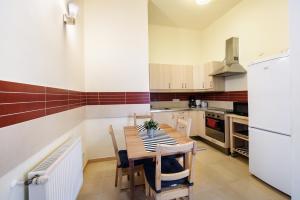 Kuchyň nebo kuchyňský kout v ubytování Arpa Flat Sunny