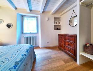 A bed or beds in a room at Lady of the Lake