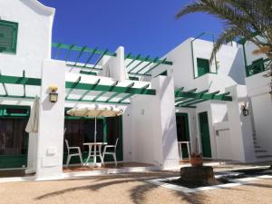 Gallery image of Apartamentos Las Palmeras I in Puerto del Carmen