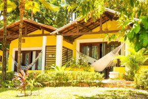 Κήπος έξω από το Hotel Marinas