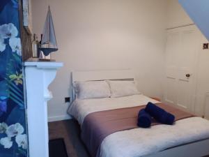 Posteľ alebo postele v izbe v ubytovaní Easkey Hostel