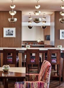 Posezení v ubytování Fairmont Austin Gold Experience