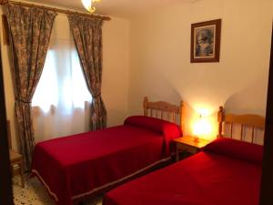 Postel nebo postele na pokoji v ubytování APARTAMENT NORAY 2B BARRUERA 6P