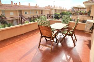 A balcony or terrace at Edam apartment