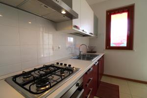 Imagem da galeria de Appartamenti Gli Olmi em Lazise mais 32 fotografias