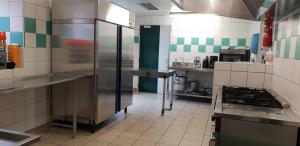 Dapur atau dapur kecil di Gîte de Manehouarn