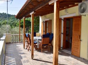 Μπαλκόνι ή βεράντα στο Pine tree house