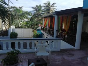 Bazén v ubytování House Jardin Del Caribe nebo v jeho okolí