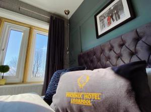Postel nebo postele na pokoji v ubytování Phoenix Hotel Liverpool