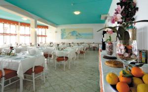 Foto dalla galleria di Hotel Casa Rosa Terme a Ischia