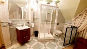 Kúpeľňa v ubytovaní BTHouse, Pokoje Gościnne + 37 fotografií