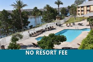 Πισίνα στο ή κοντά στο Laughlin River Lodge