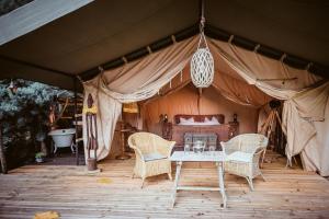 Posezení v ubytování Moselglamping