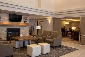 TV a/nebo společenská místnost v ubytování Staybridge Suites Toronto - Vaughan South by IHG