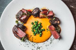 酒店内部或周边提供的食物
