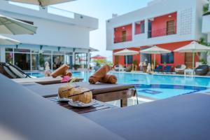 Bazén v ubytování CALAO Kep Residence Hotel nebo v jeho okolí