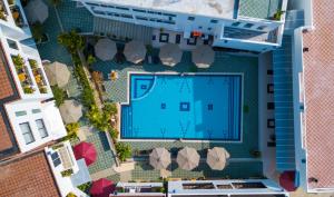 Bazén v ubytování CALAO Kep Residence Hotel nebo v jeho okolí